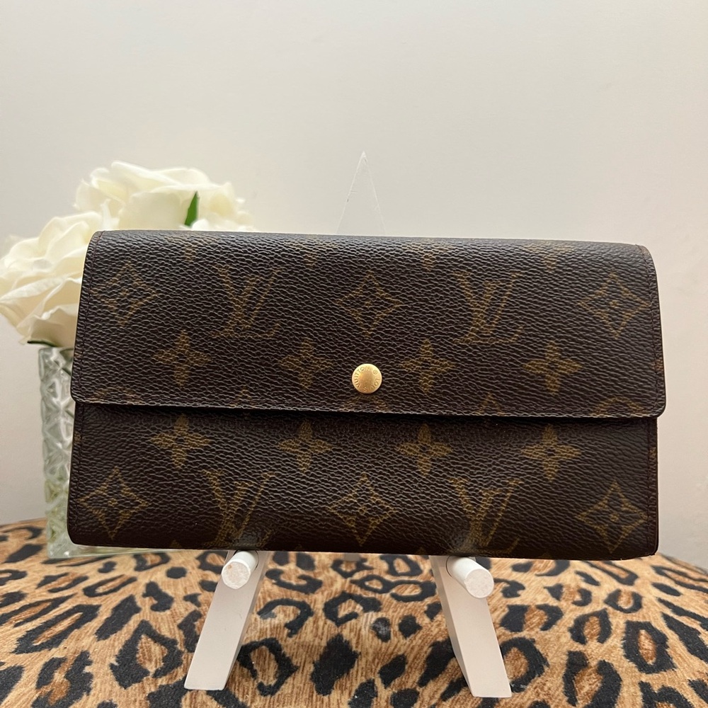Louis Vuitton Vintage Sarah Wallet Monogram